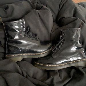 Docs ! A few wears, sole on inside has lifted a bit